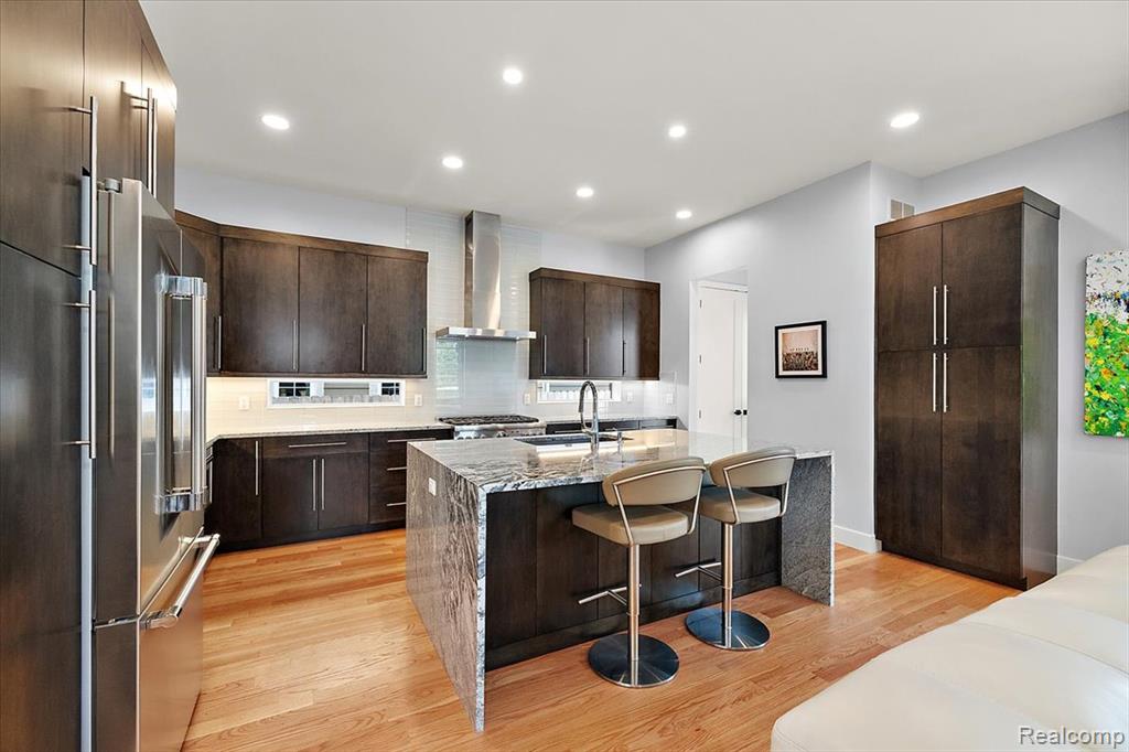 property viewer photo 12