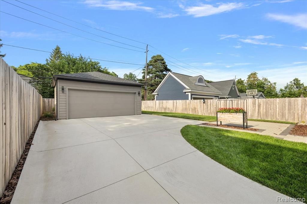 property viewer photo 41