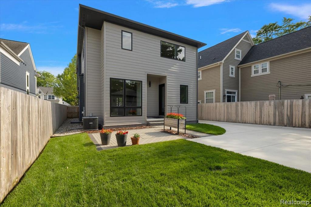 property viewer photo 44