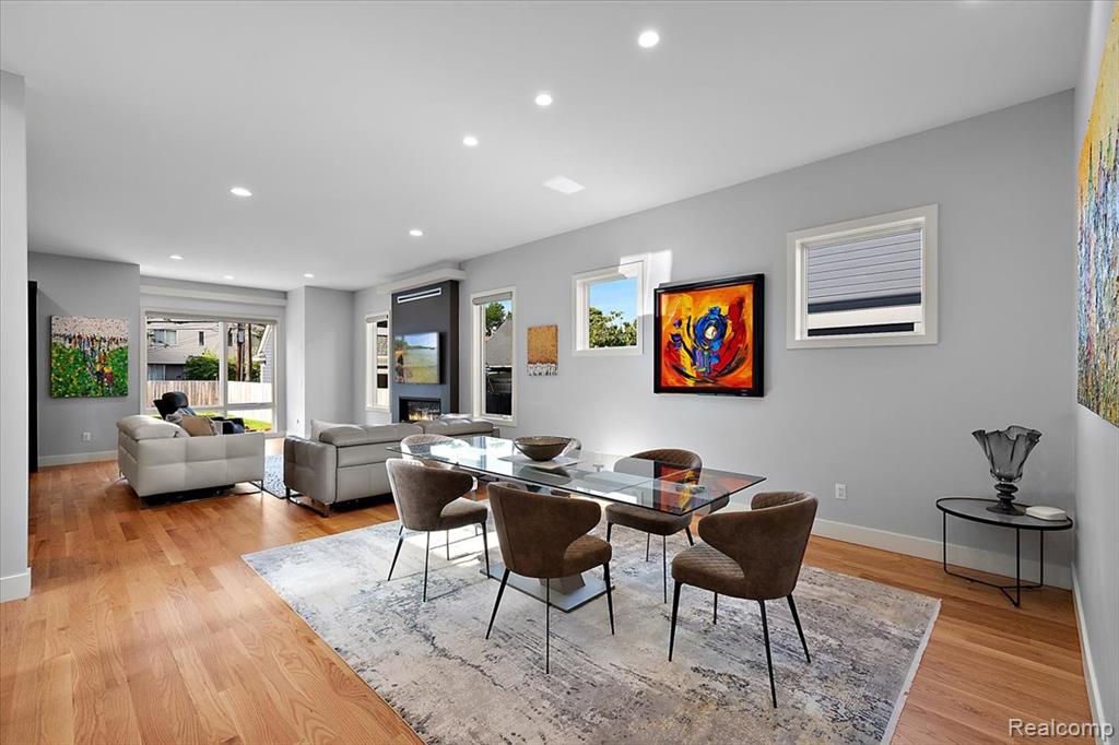 property viewer photo 7