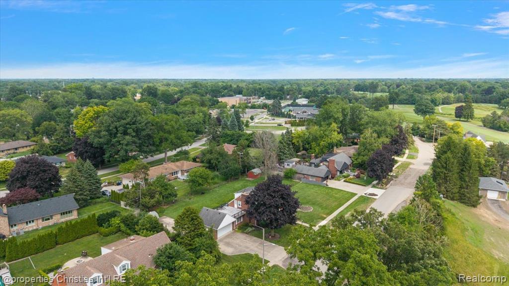 main property photo 12