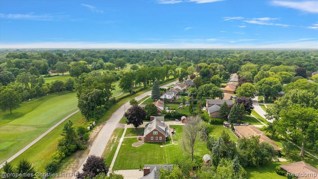 main property photo 17