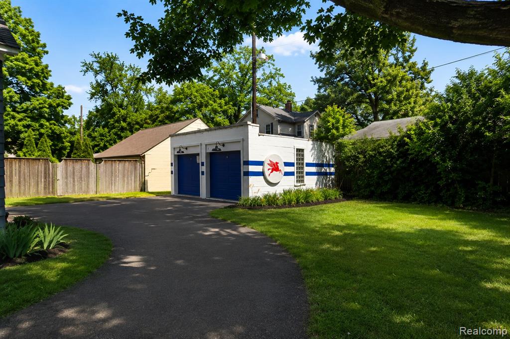 main property photo 48