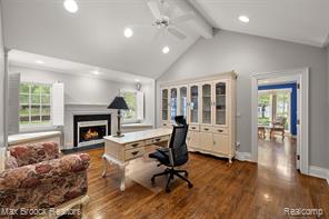 main property photo 15
