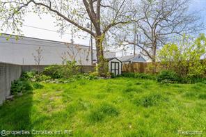 main property photo 37