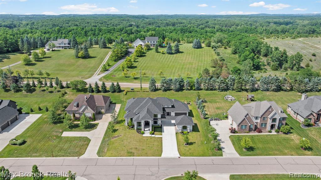 main property photo 79