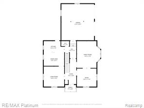 main property photo 37