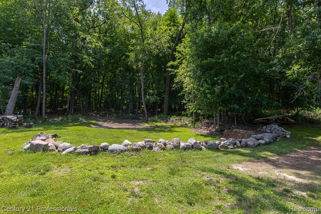 main property photo 50