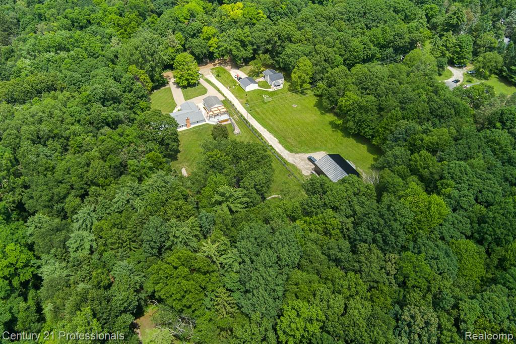 main property photo 59