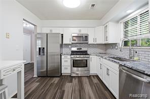 property viewer photo 15
