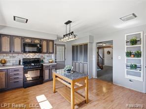 property viewer photo 47