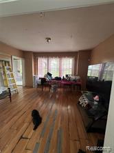 main property photo 7