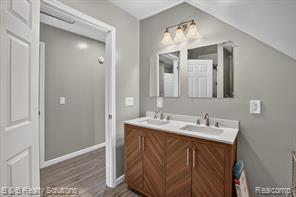 property viewer photo 16