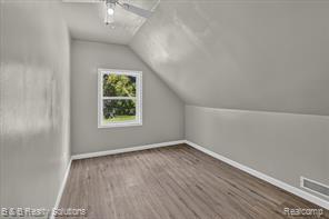 property viewer photo 18