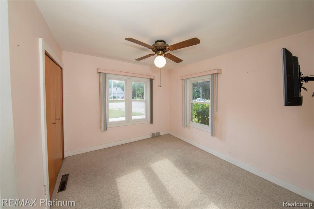 property viewer photo 8