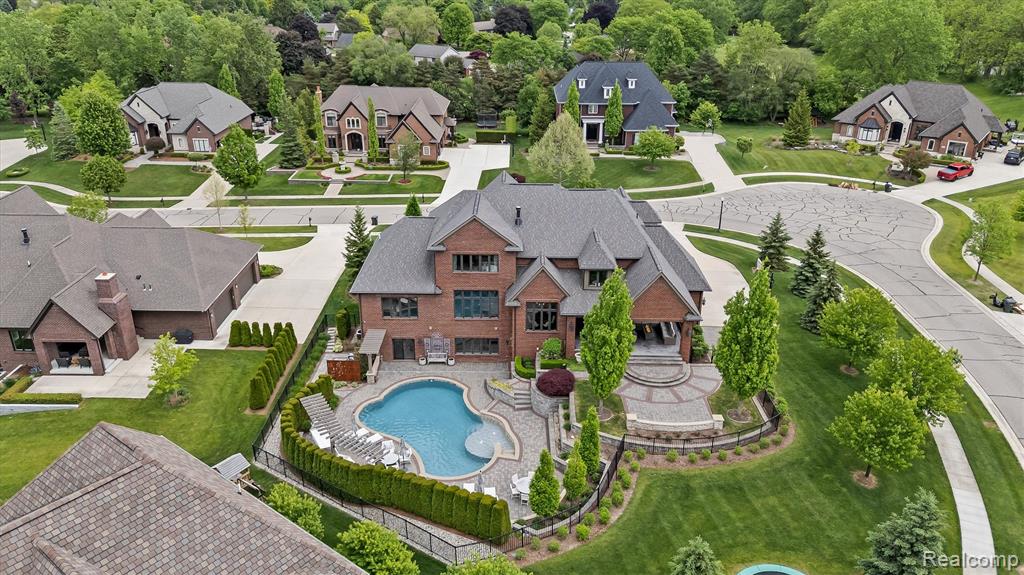 main property photo 46