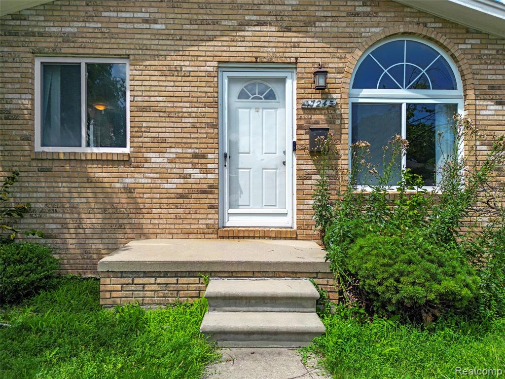 main property photo 4