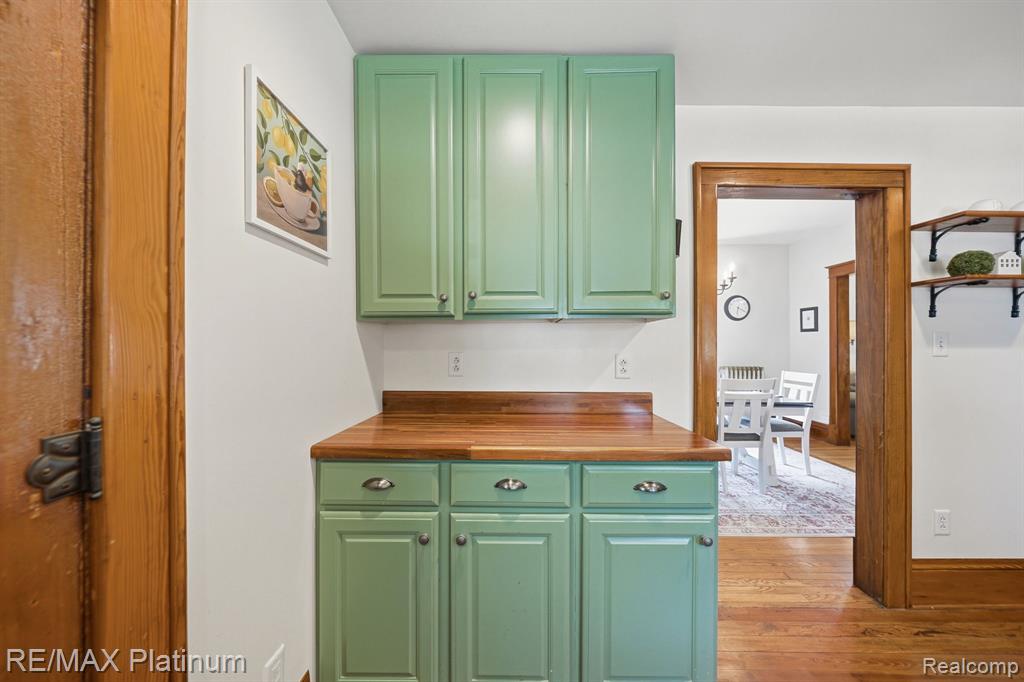 property viewer photo 23