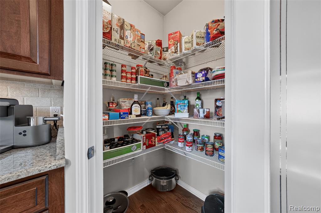 property viewer photo 19