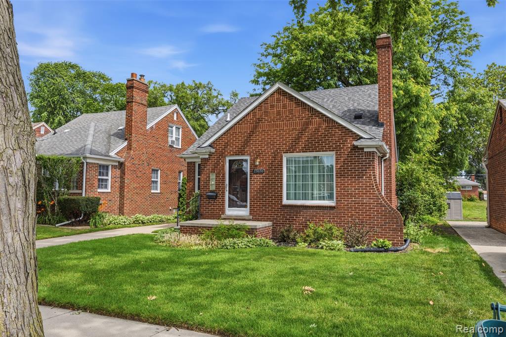 main property photo 7