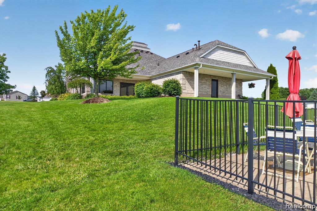 main property photo 41