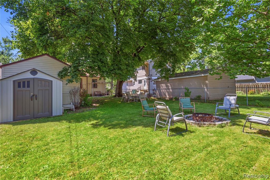 main property photo 26