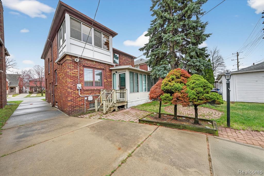 main property photo 39