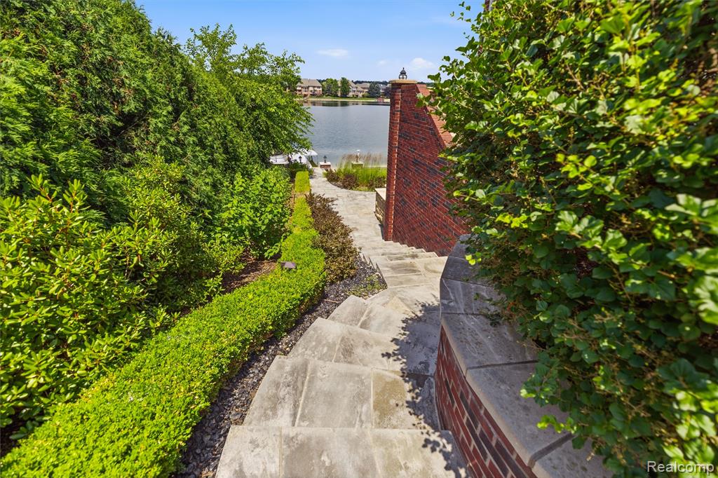 main property photo 65