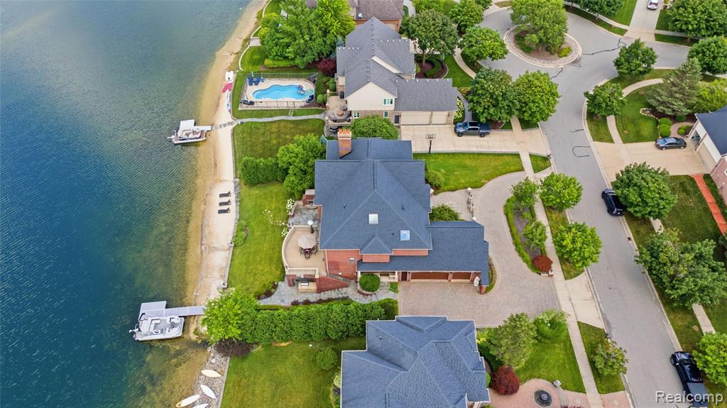 main property photo 93