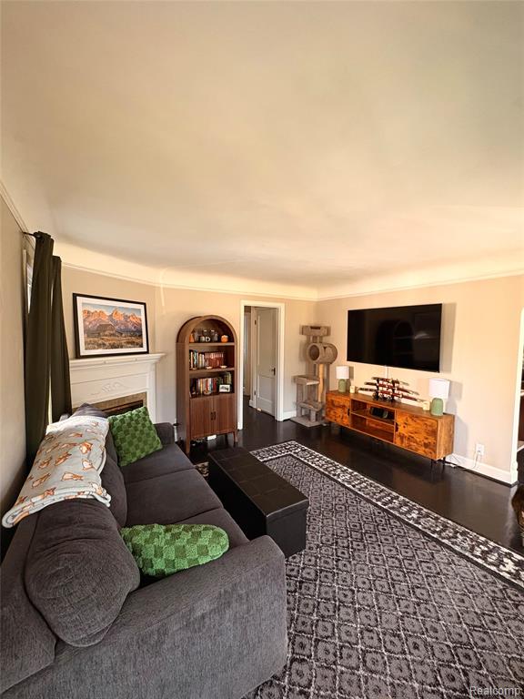 main property photo 4