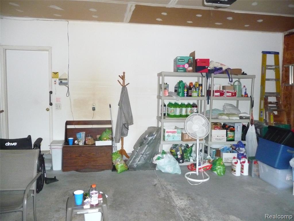 property viewer photo 44