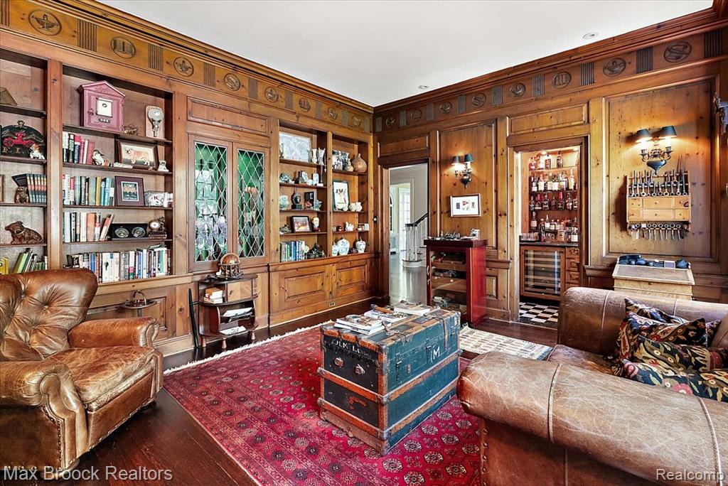 main property photo 16
