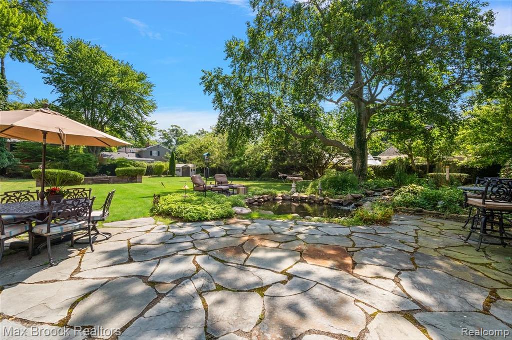 main property photo 60