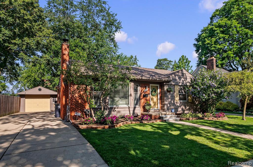 main property photo 5