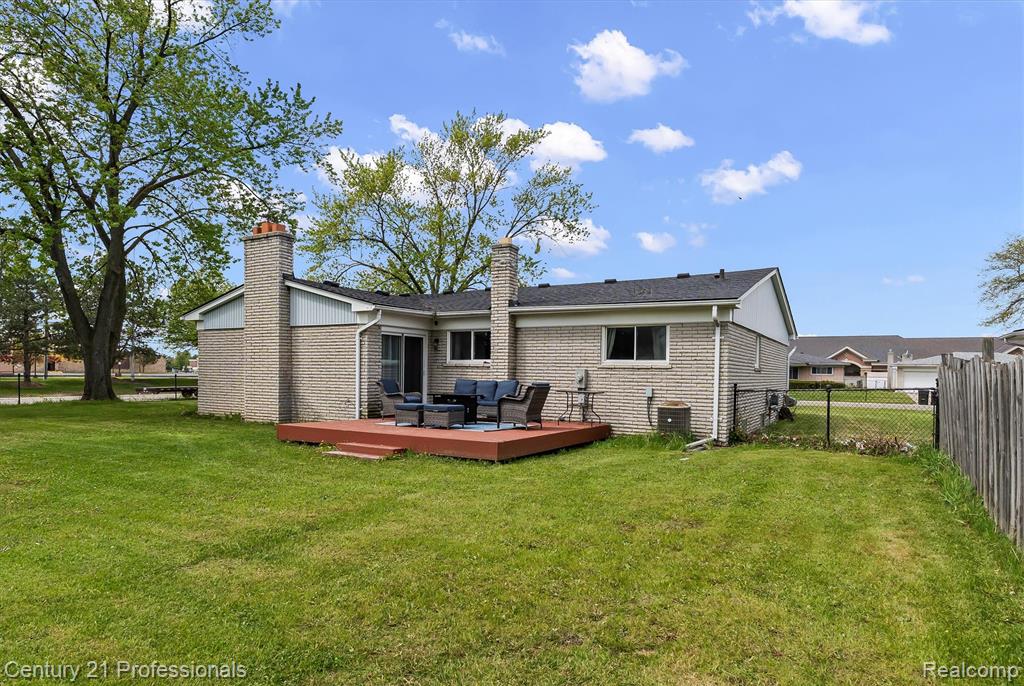 main property photo 27