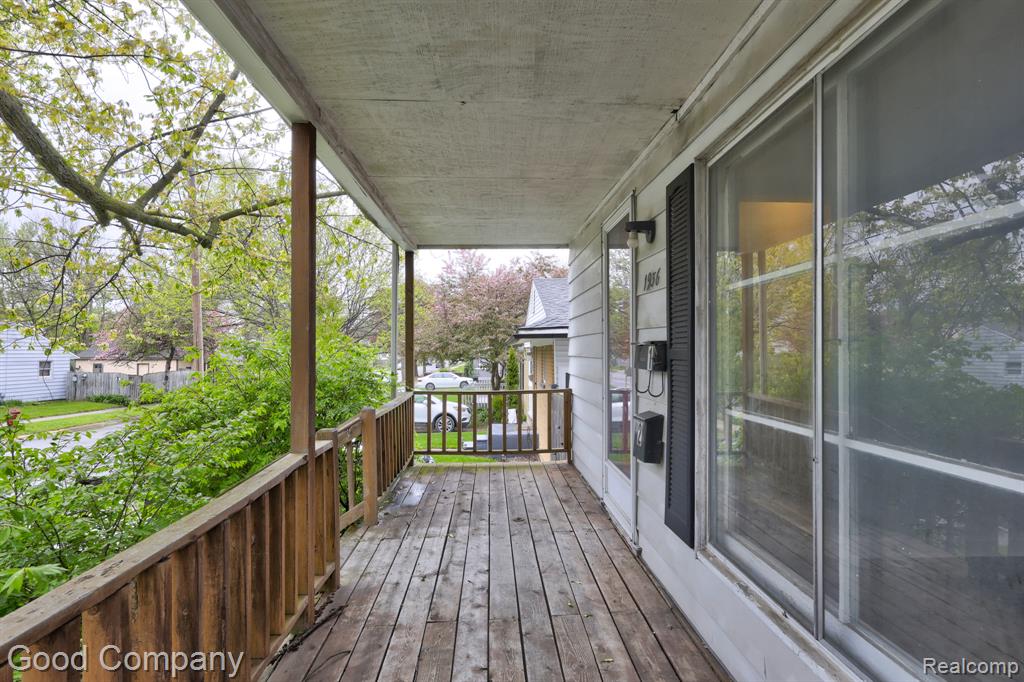 main property photo 41