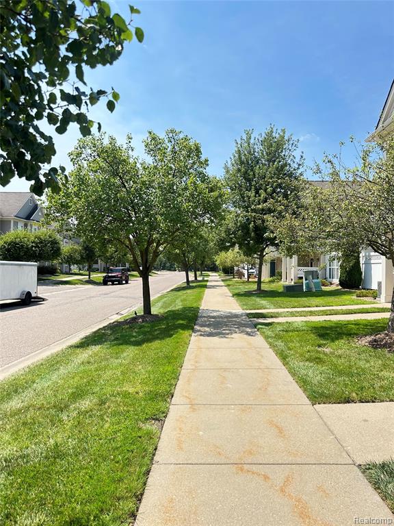 main property photo 23