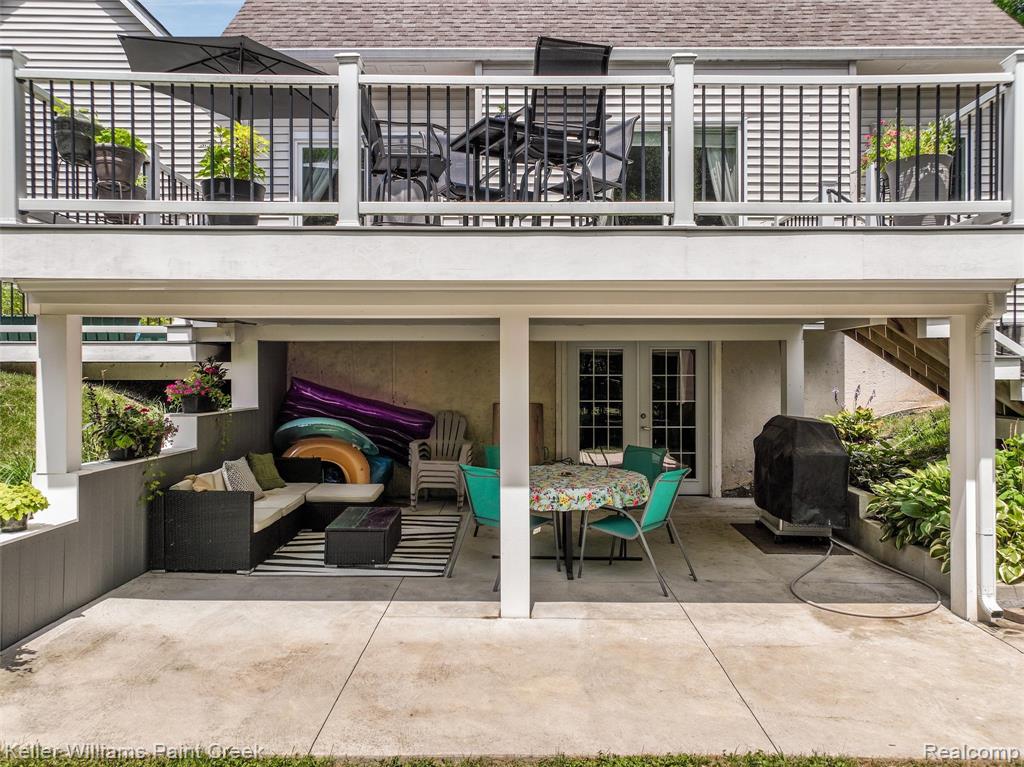 main property photo 42