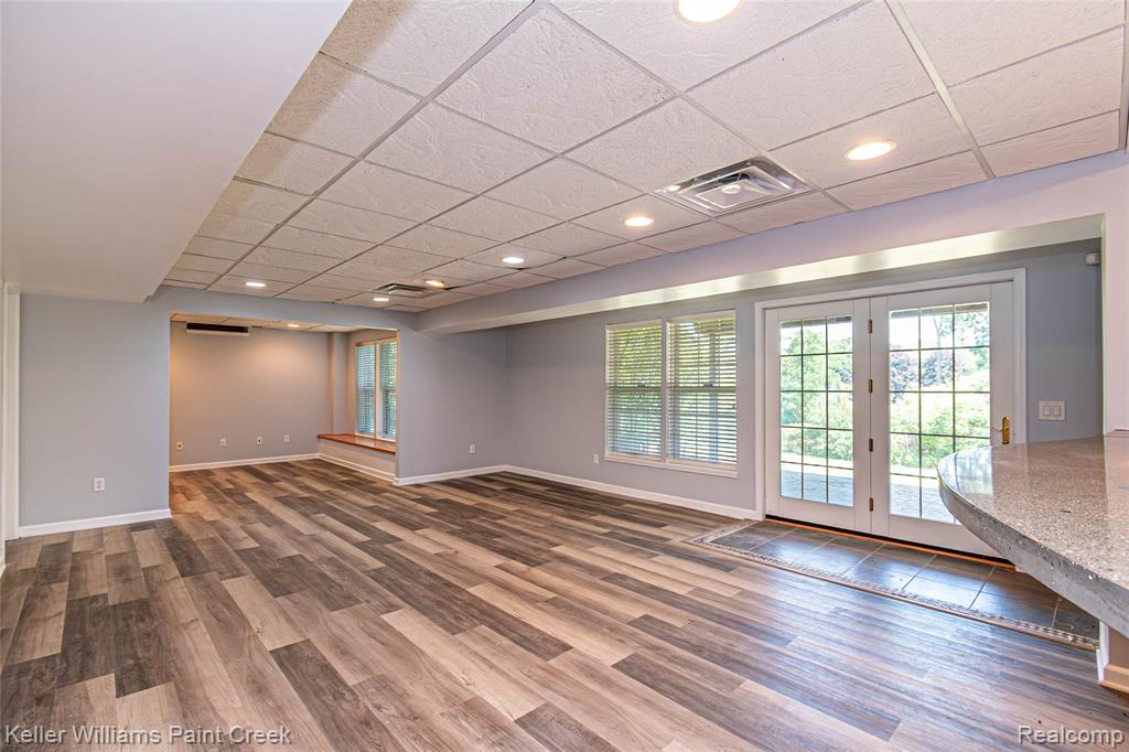 main property photo 78