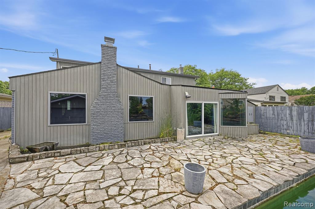 main property photo 57