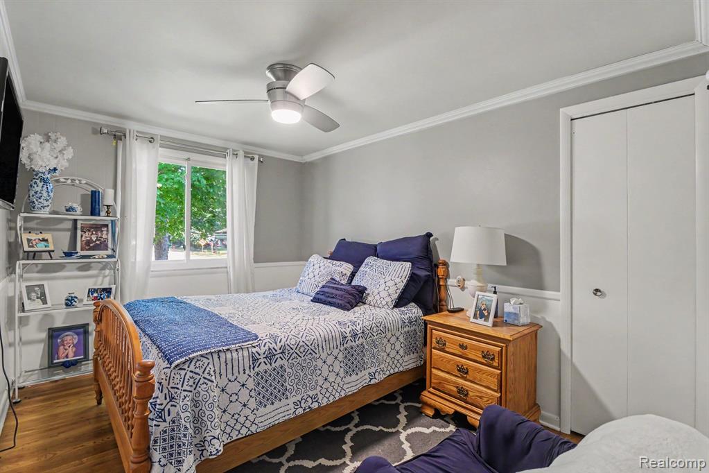 property viewer photo 12