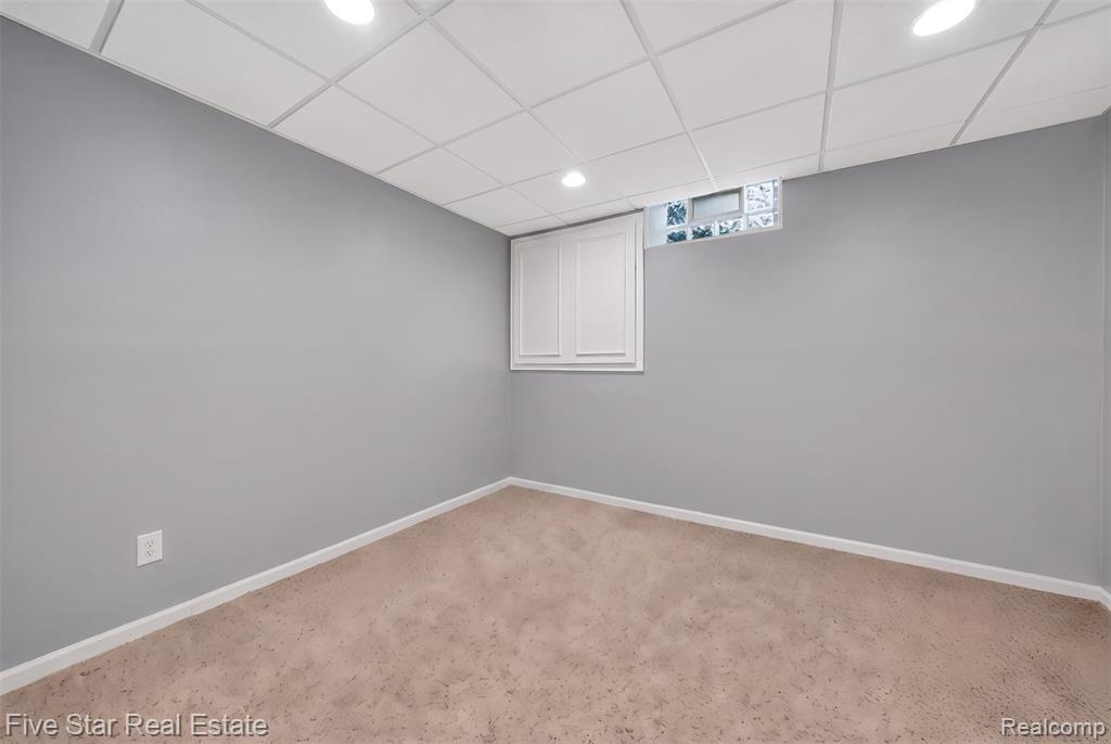 main property photo 58