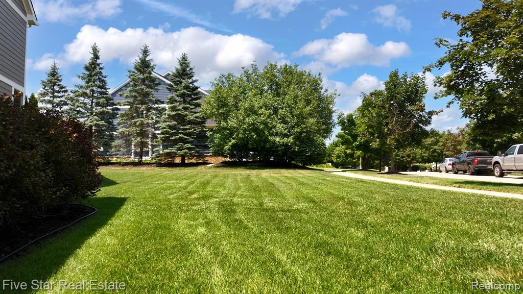 main property photo 79