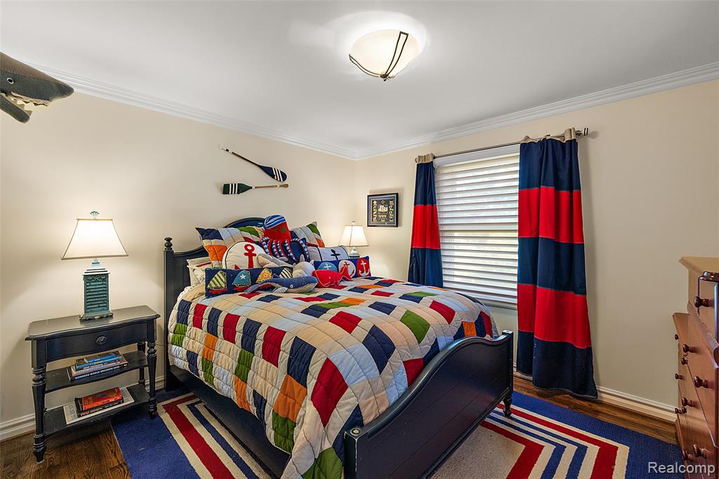 main property photo 39