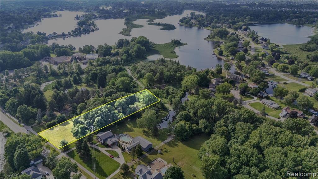 main property photo 0