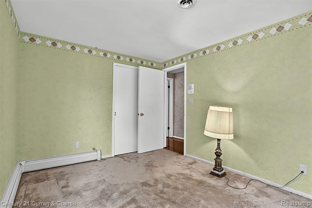 property viewer photo 35
