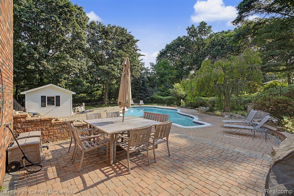 main property photo 44