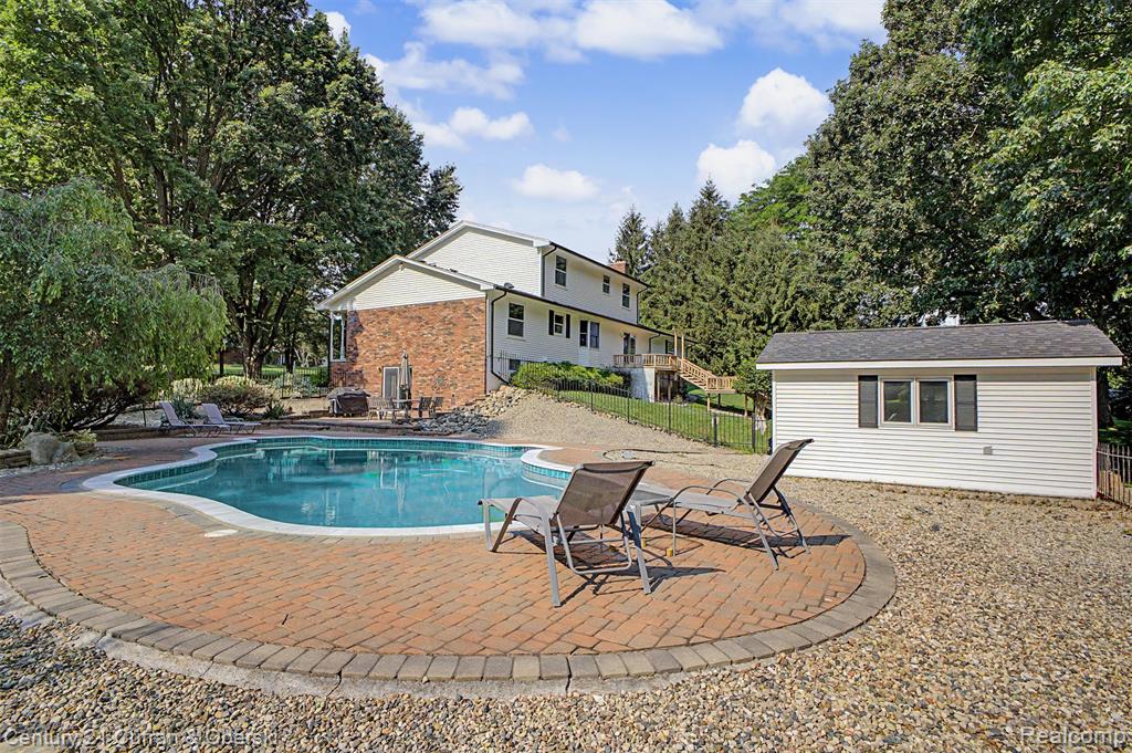 main property photo 47