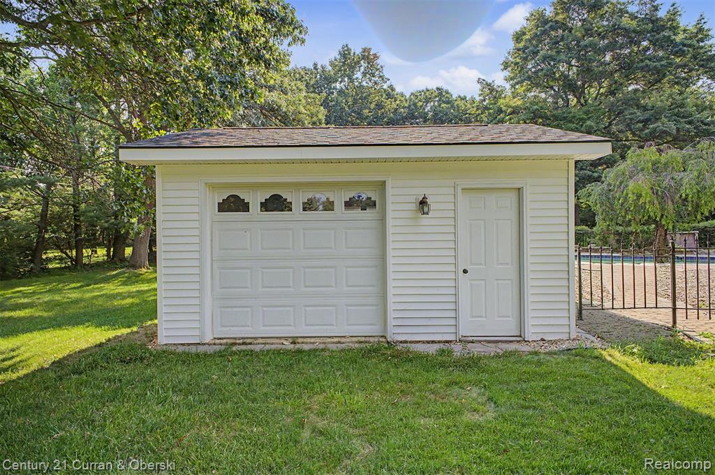 main property photo 49