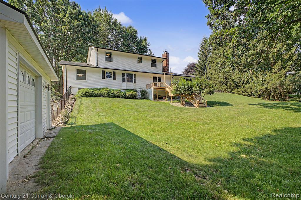 main property photo 50